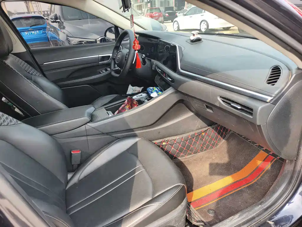 Hyundai Sonata — миниатюра 8