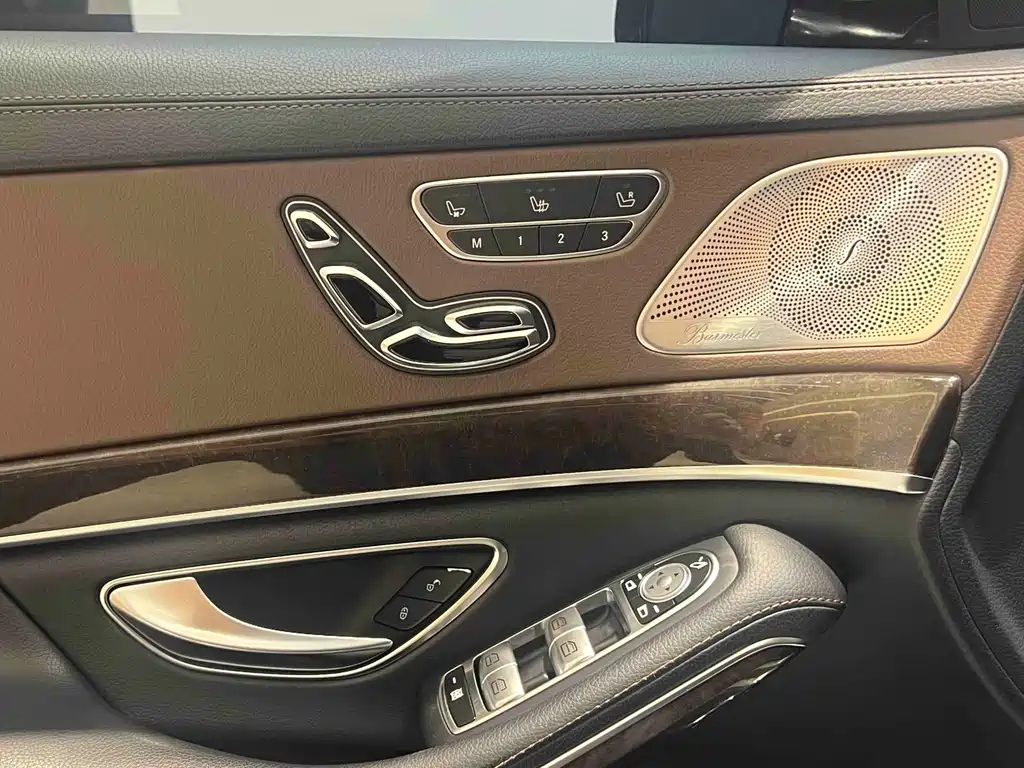 Mercedes-Benz S-Class — миниатюра 15