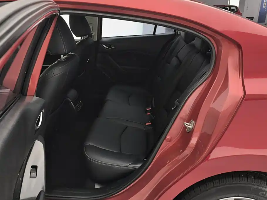 Mazda 3 Axela — миниатюра 11