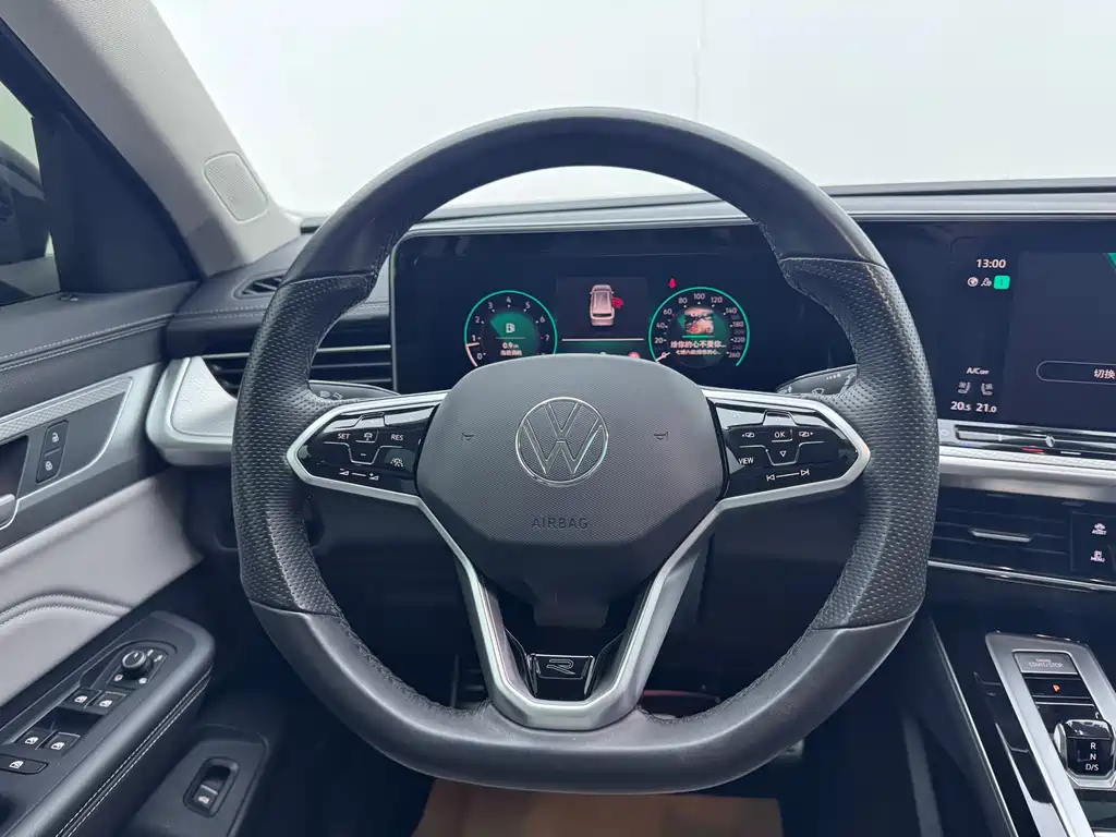 Volkswagen Tavendor 2024 380TSI R-Line
