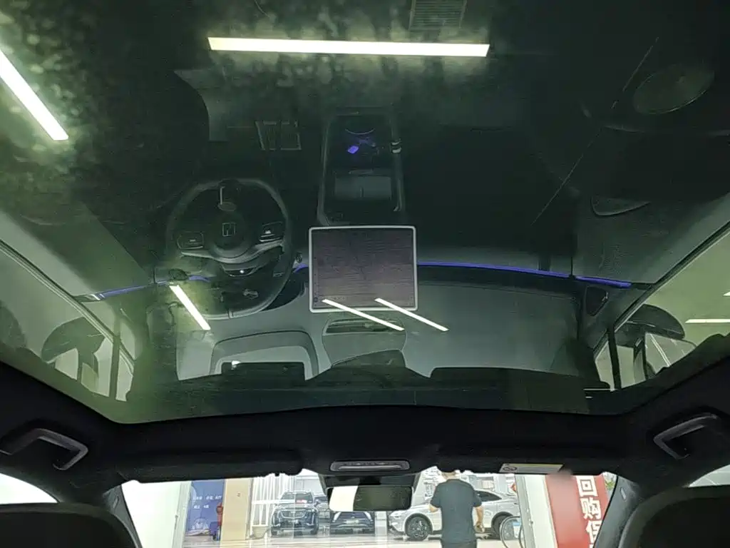 Zeekr 007GT — миниатюра 18