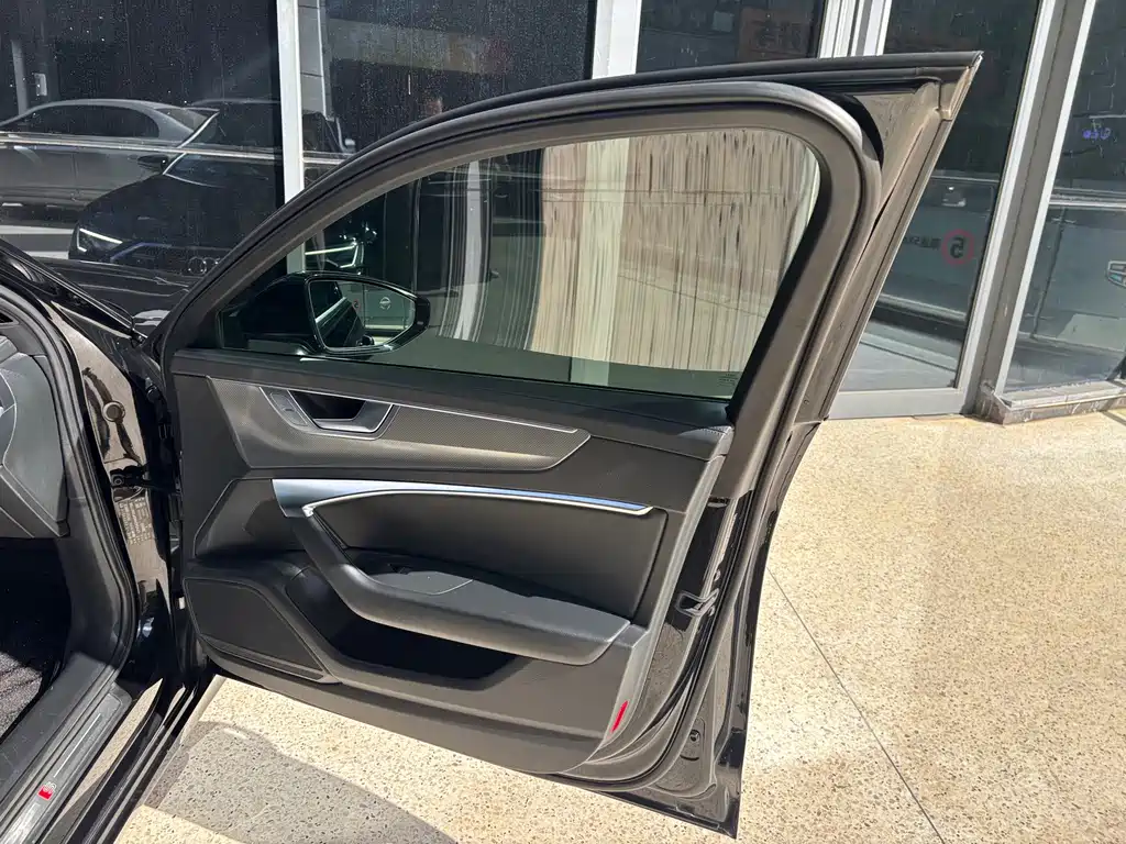 Audi A6L — миниатюра 42