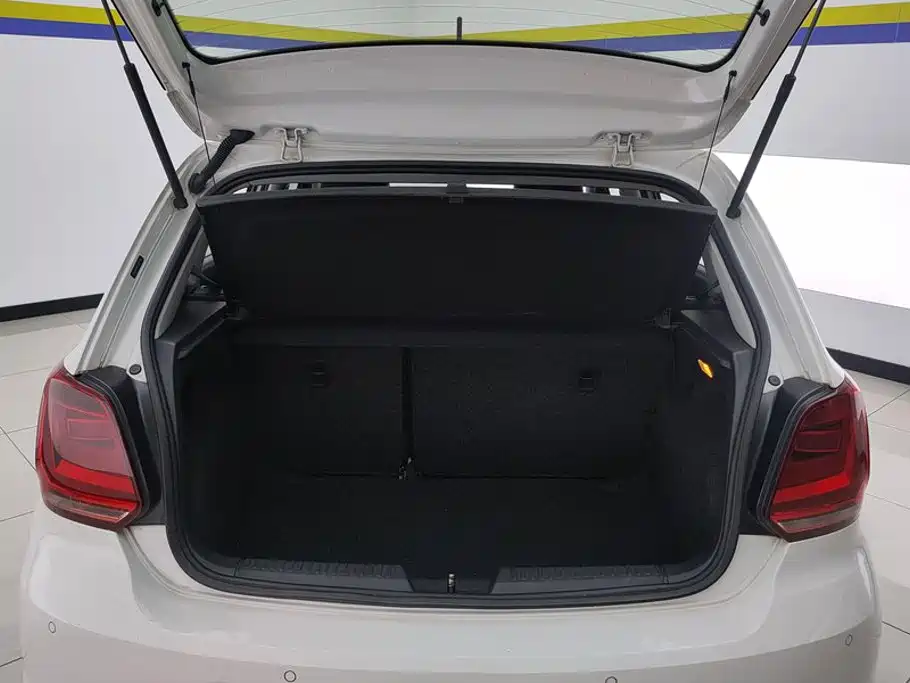 Volkswagen Polo — миниатюра 4