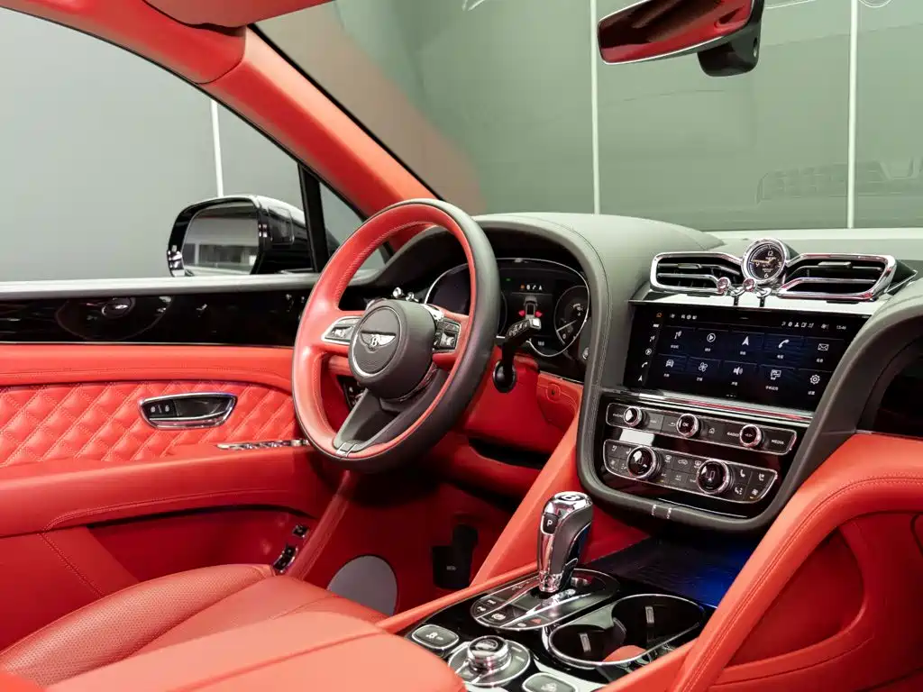 Bentley Bentayga — миниатюра 16