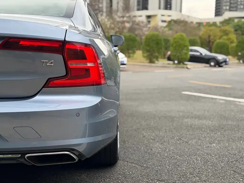 Volvo S90 — миниатюра 14