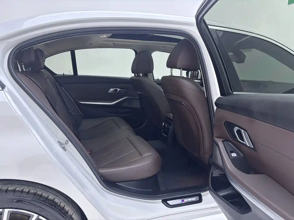 BMW 3 Series — миниатюра 10