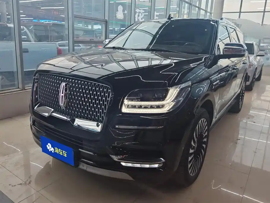 Lincoln Navigator 2021