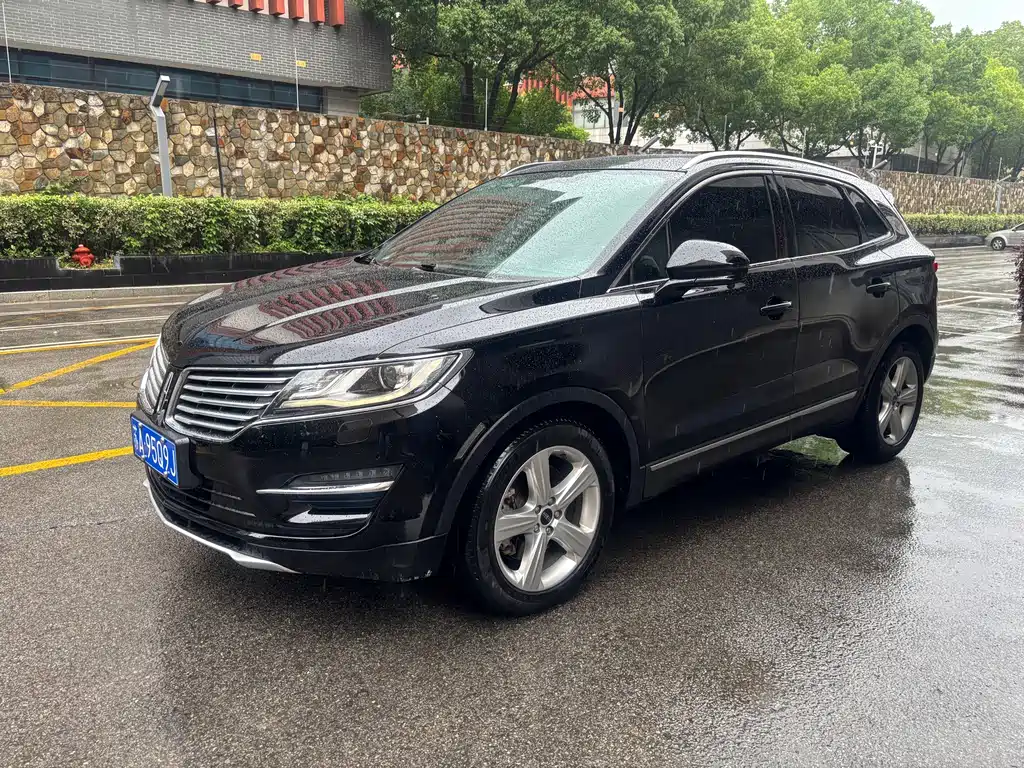 Купить Lincoln MKC