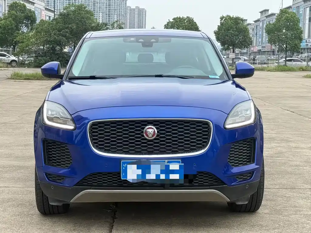 Jaguar E-PACE — миниатюра 2