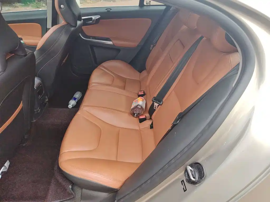 Volvo S60 — миниатюра 13