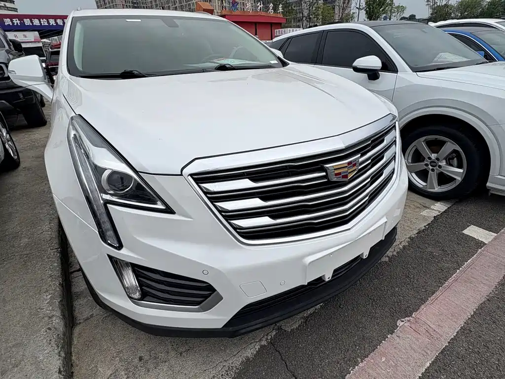 Cadillac XT5 — миниатюра 3