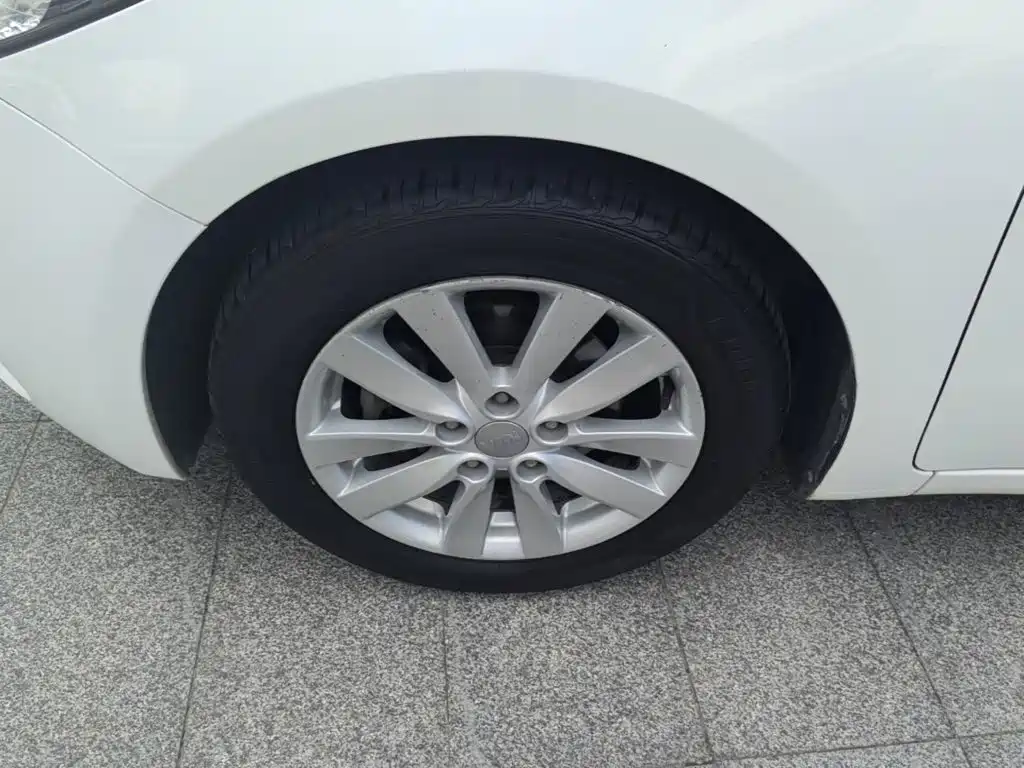 Kia K3 — миниатюра 23