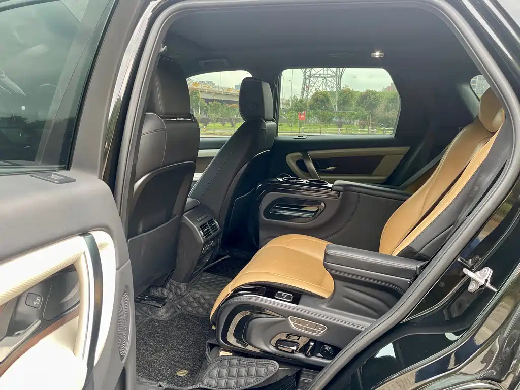 Land Rover Discovery Sport - фото 6