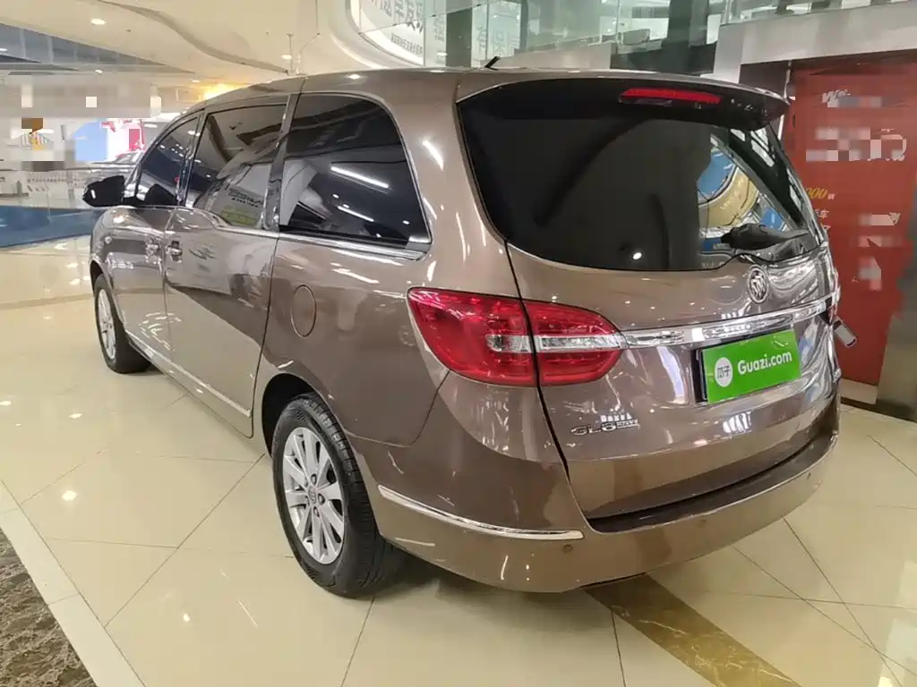 Buick GL8 — миниатюра 5