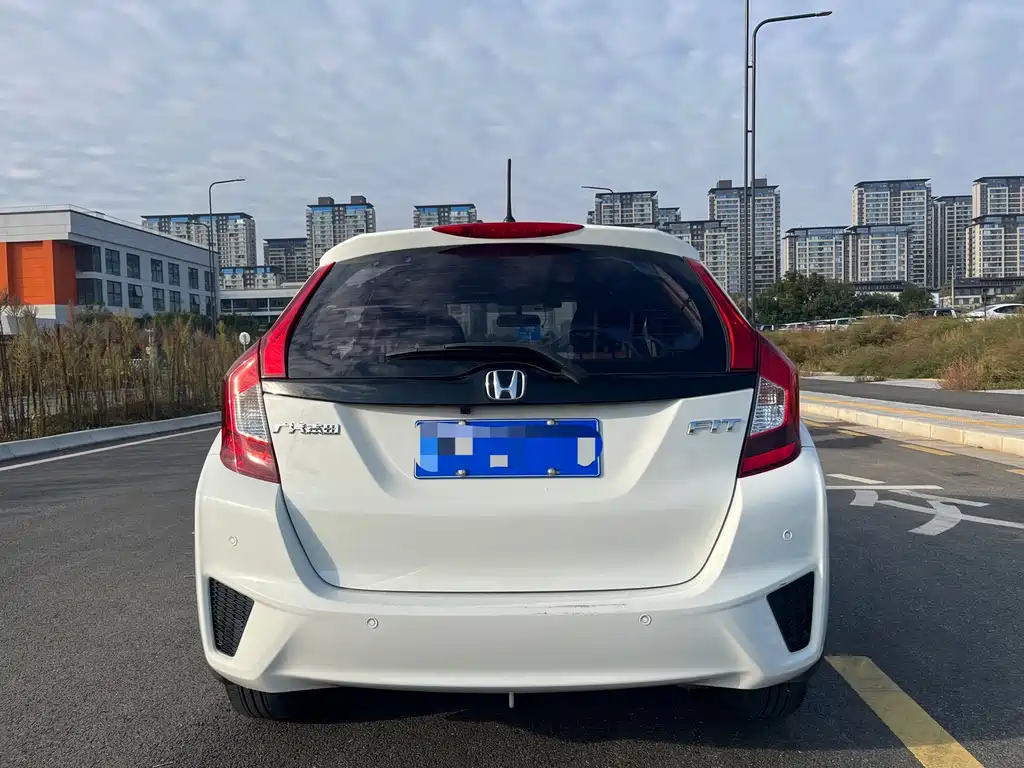 Honda Fit — миниатюра 4