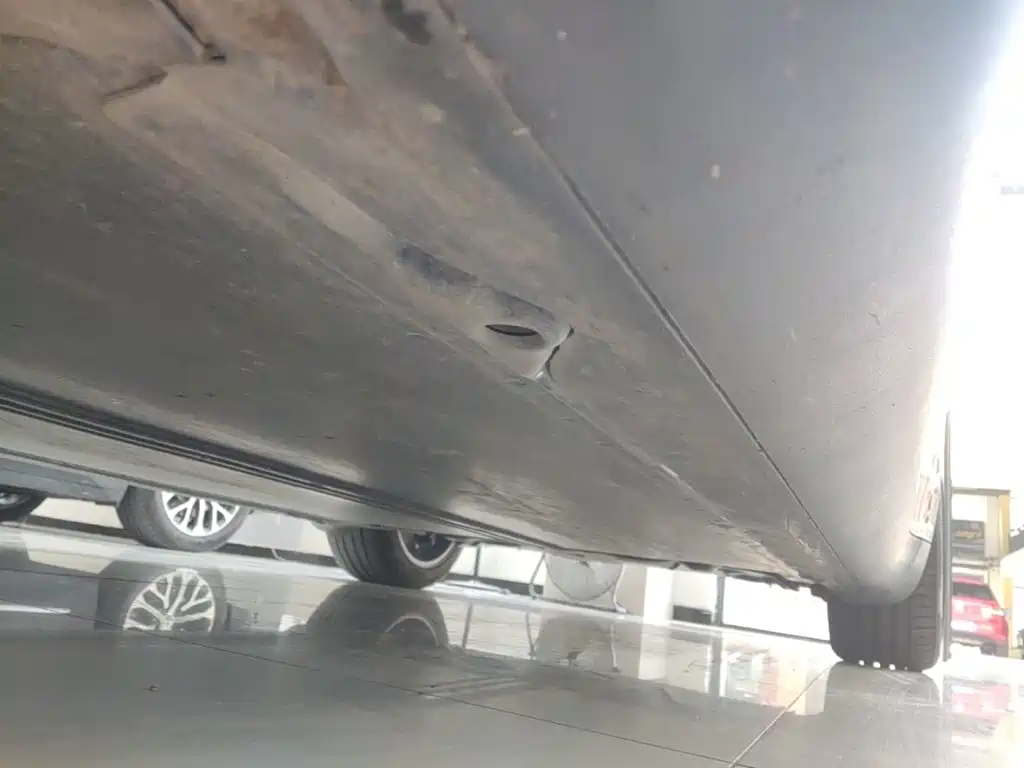 Tesla Model Y — миниатюра 22
