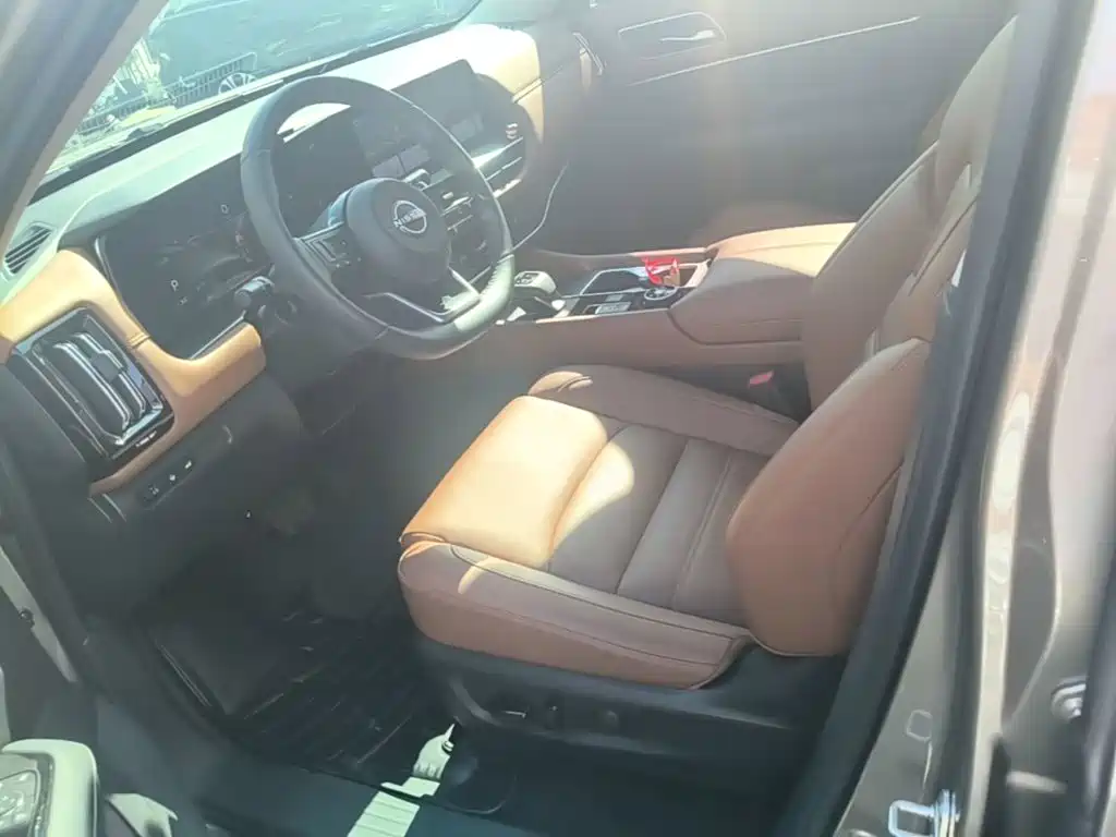 Nissan Teramont — миниатюра 15