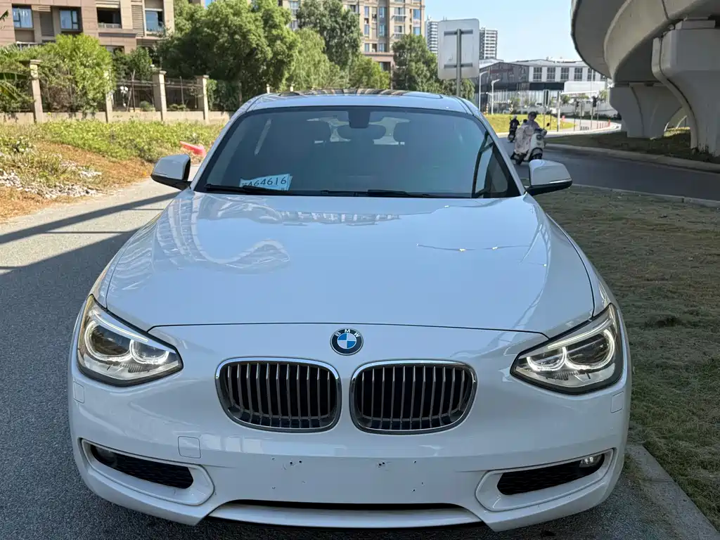 BMW 1 Series (Import) — миниатюра 2