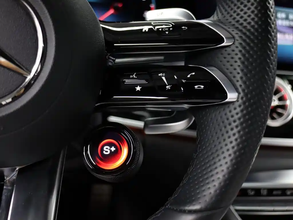 Mercedes-Benz AMG GT — миниатюра 16