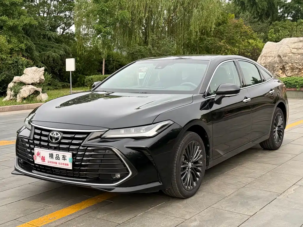 Купить Toyota Avalon