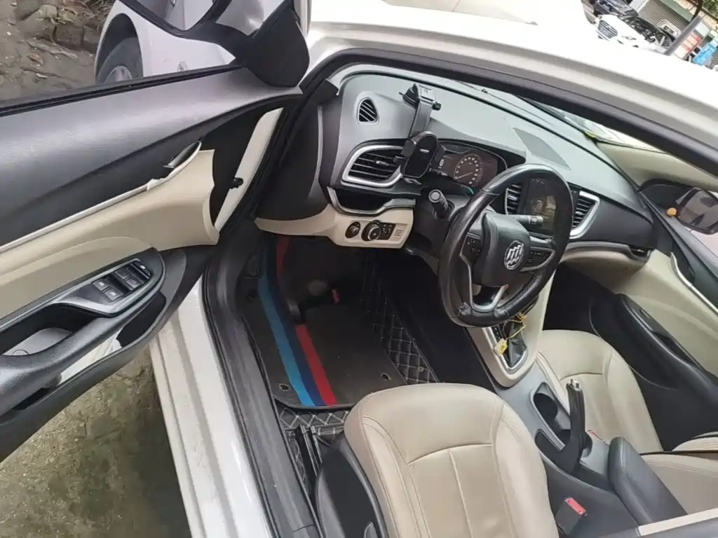 Buick Excelle — миниатюра 16