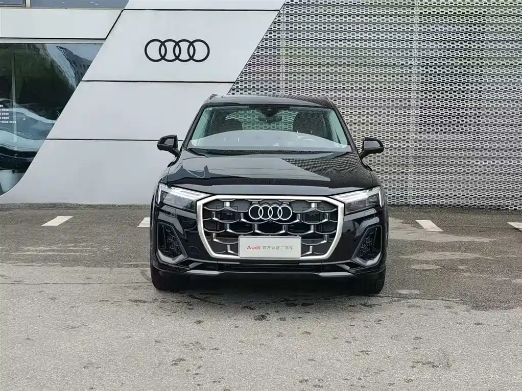 Audi Q7 2025 55 TFSI quattro S line Sport