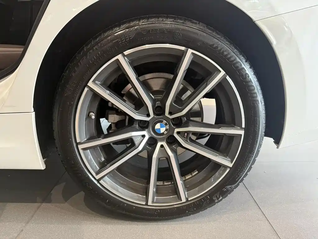 BMW 3 Series — миниатюра 25