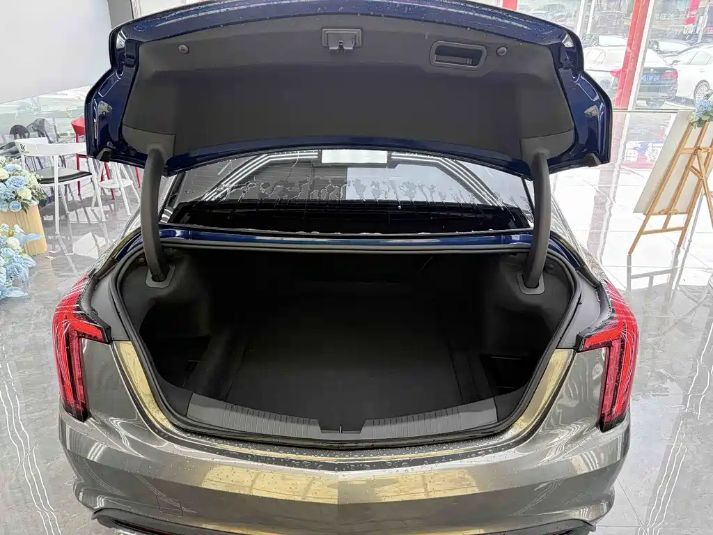 Cadillac CT5 — миниатюра 18