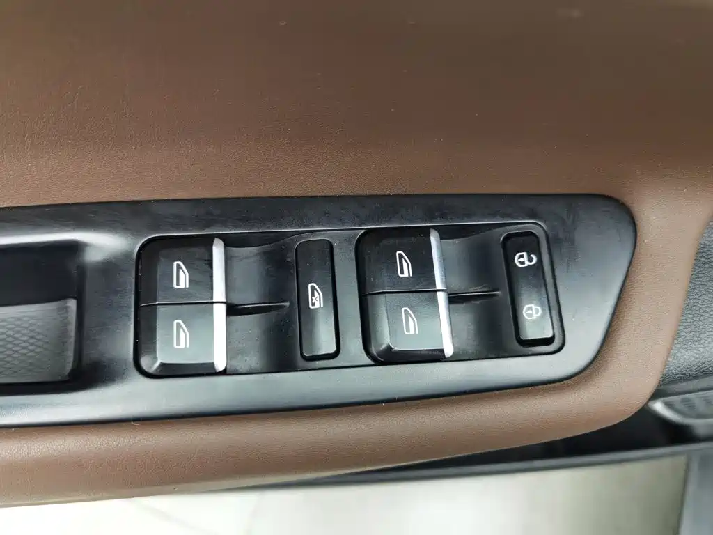 Geely Emgrand GS — миниатюра 9
