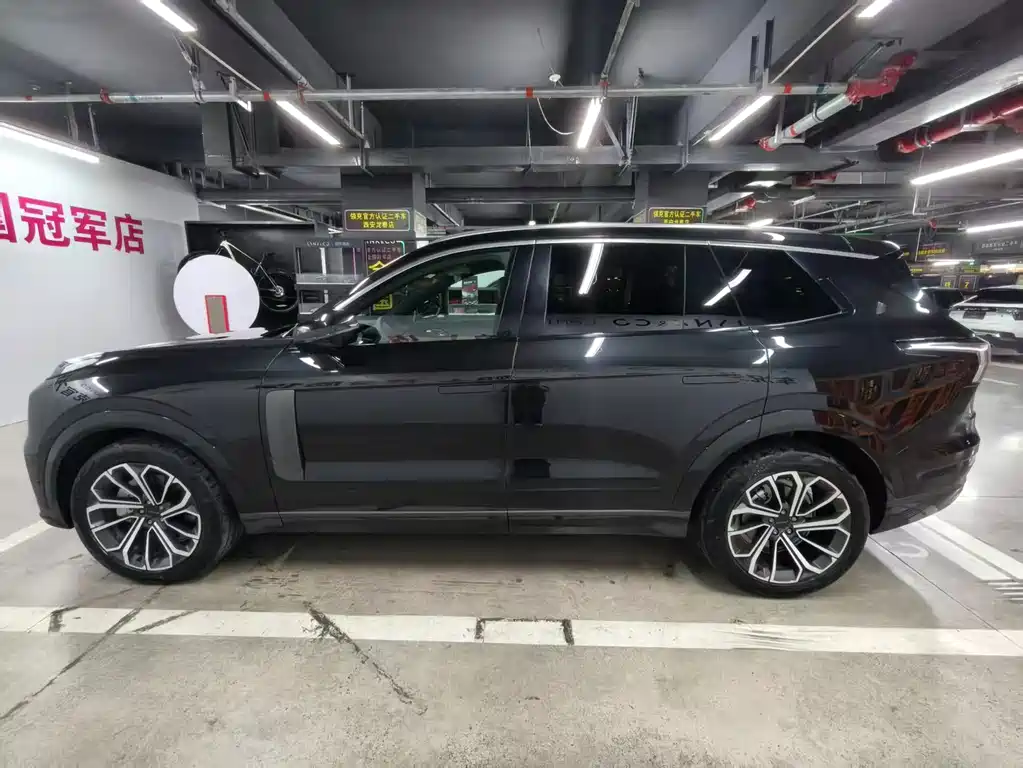 Lynk & Co 09 — миниатюра 3