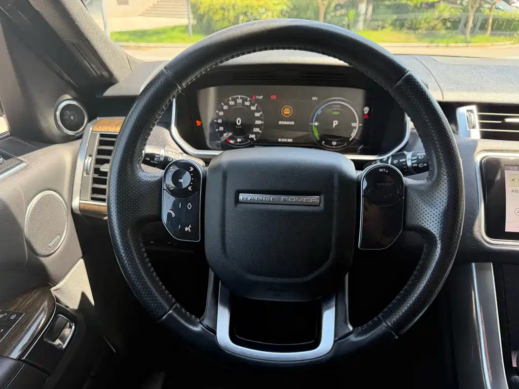 Land Rover Sport PHEV — миниатюра 21