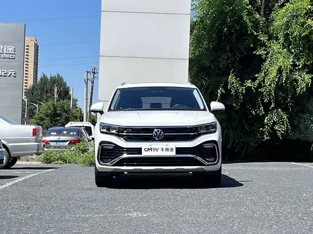 Volkswagen Tayron X 330TSI 2WD Premium Connected Edition, фото 6