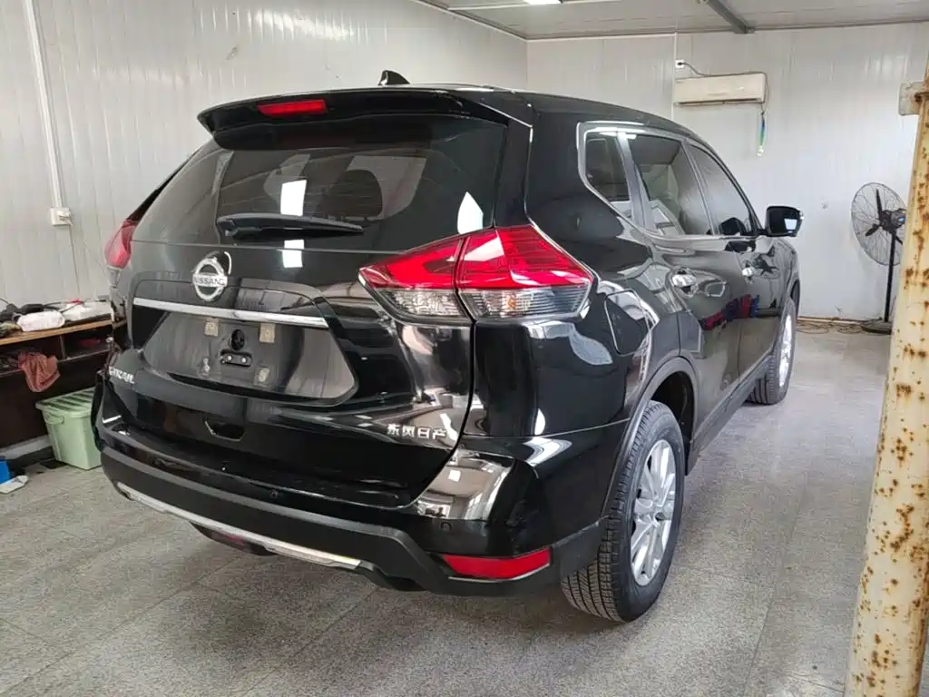 Nissan X-Trail — миниатюра 7