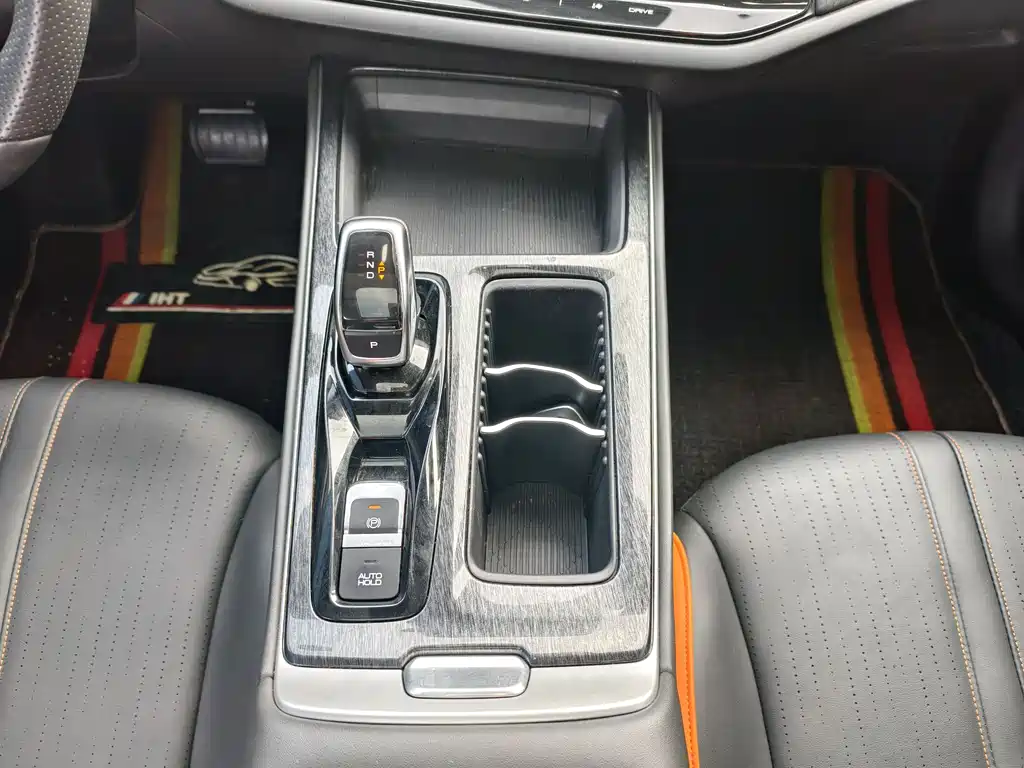 DONGFENG YI HYUN MAX