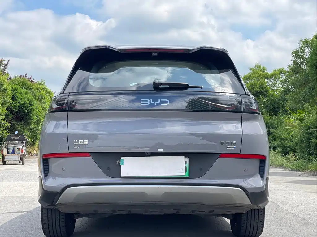 BYD 05 EV 2025 520KM