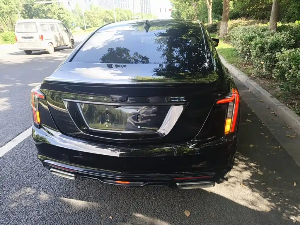 Cadillac CT5 — миниатюра 6