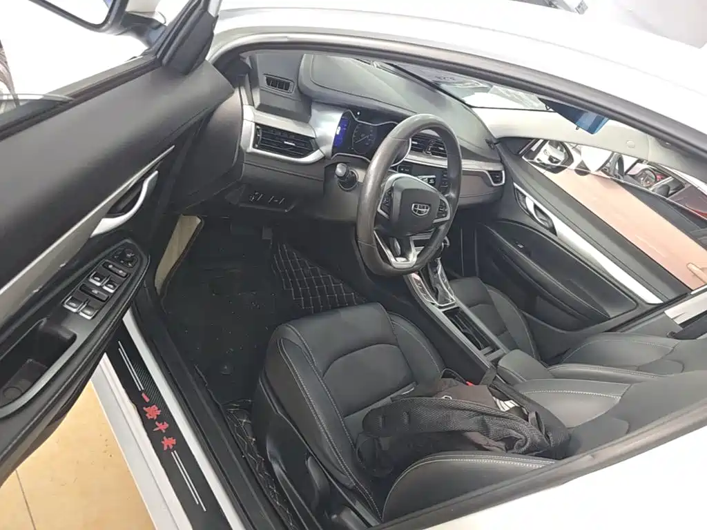 Geely Emgrand — миниатюра 16