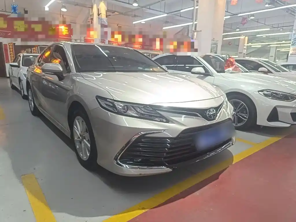 Toyota Camry — миниатюра 4