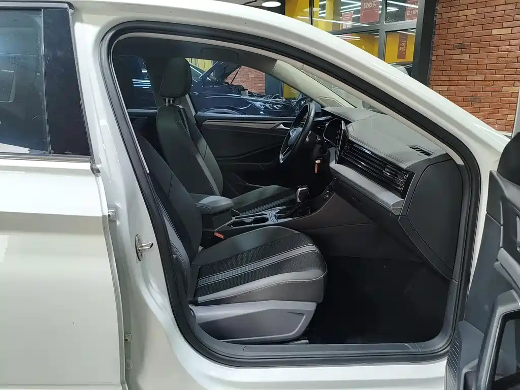 Volkswagen Sagitar — миниатюра 10