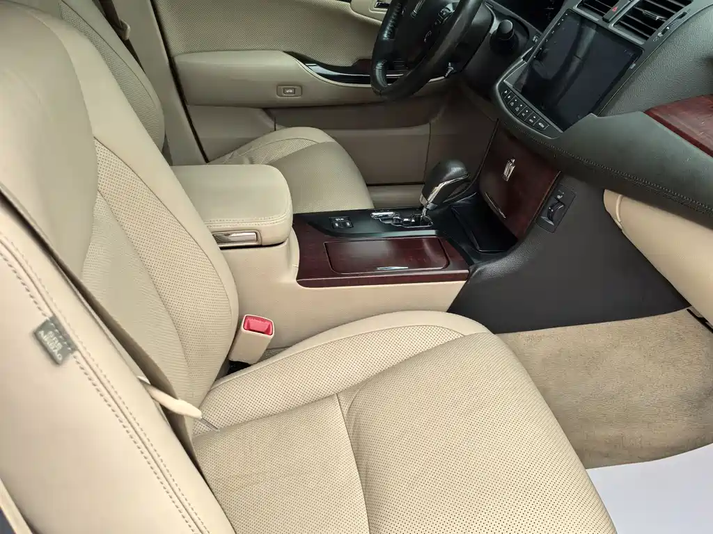 Toyota Crown 2010 2.5L Royal