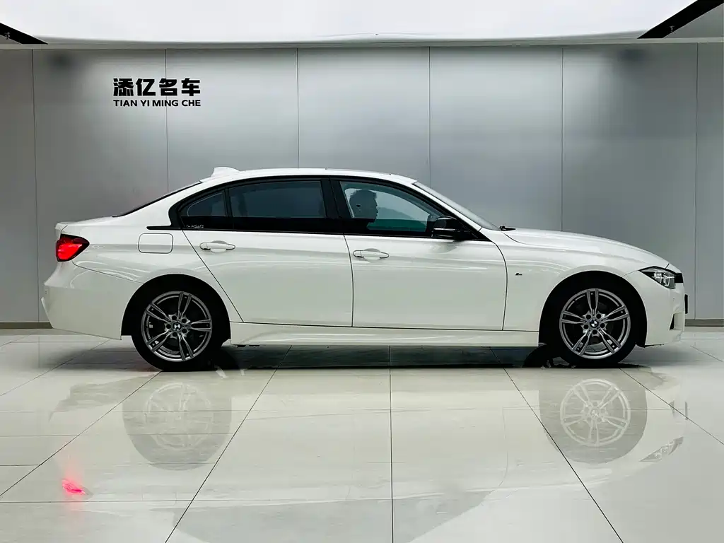 BMW 3 Series — миниатюра 4