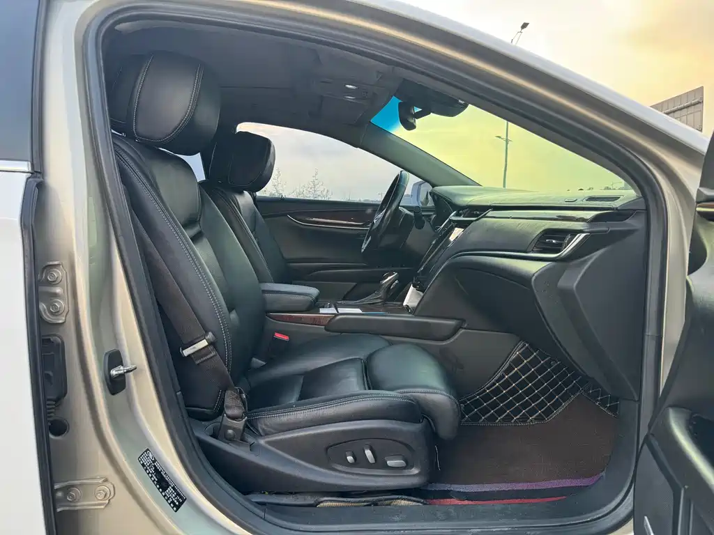 Cadillac XTS — миниатюра 5