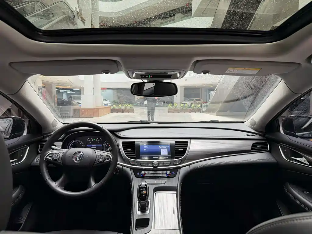 Buick LaCrosse — миниатюра 9
