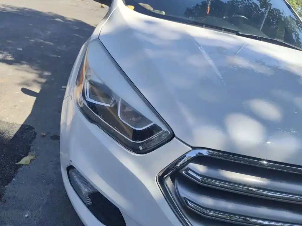 Ford Kuga — миниатюра 7