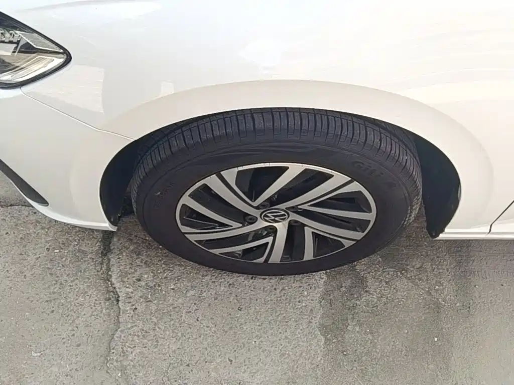 Volkswagen Lavida — миниатюра 23