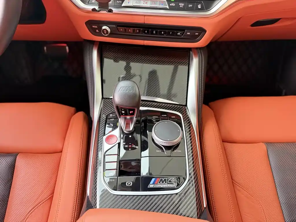 BMW M4 — миниатюра 12
