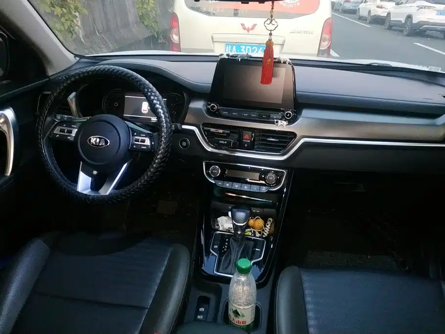 Kia Sportage — миниатюра 11