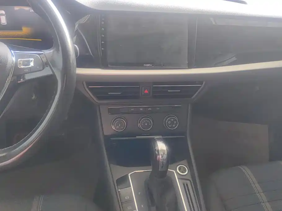 Volkswagen Lavida — миниатюра 13