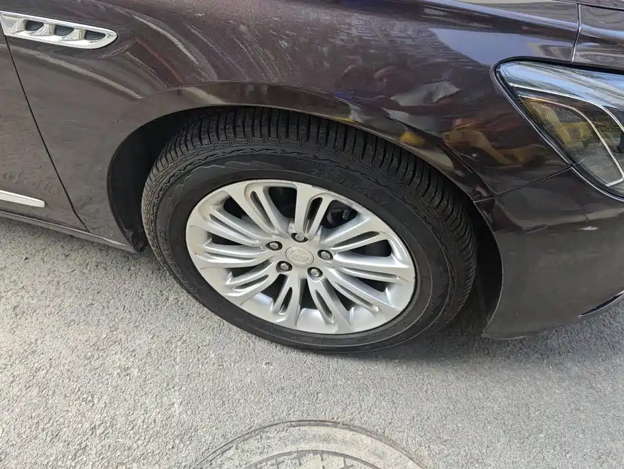 Buick LaCrosse — миниатюра 6