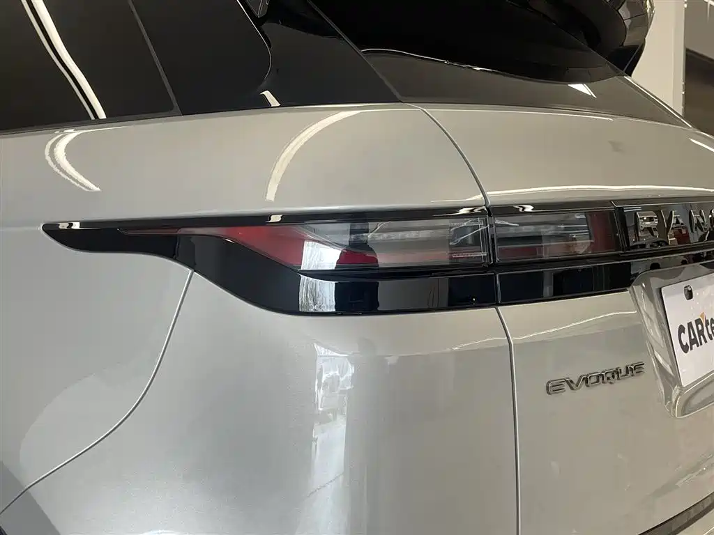 Land Rover Range Rover Evoque 2024 L SE